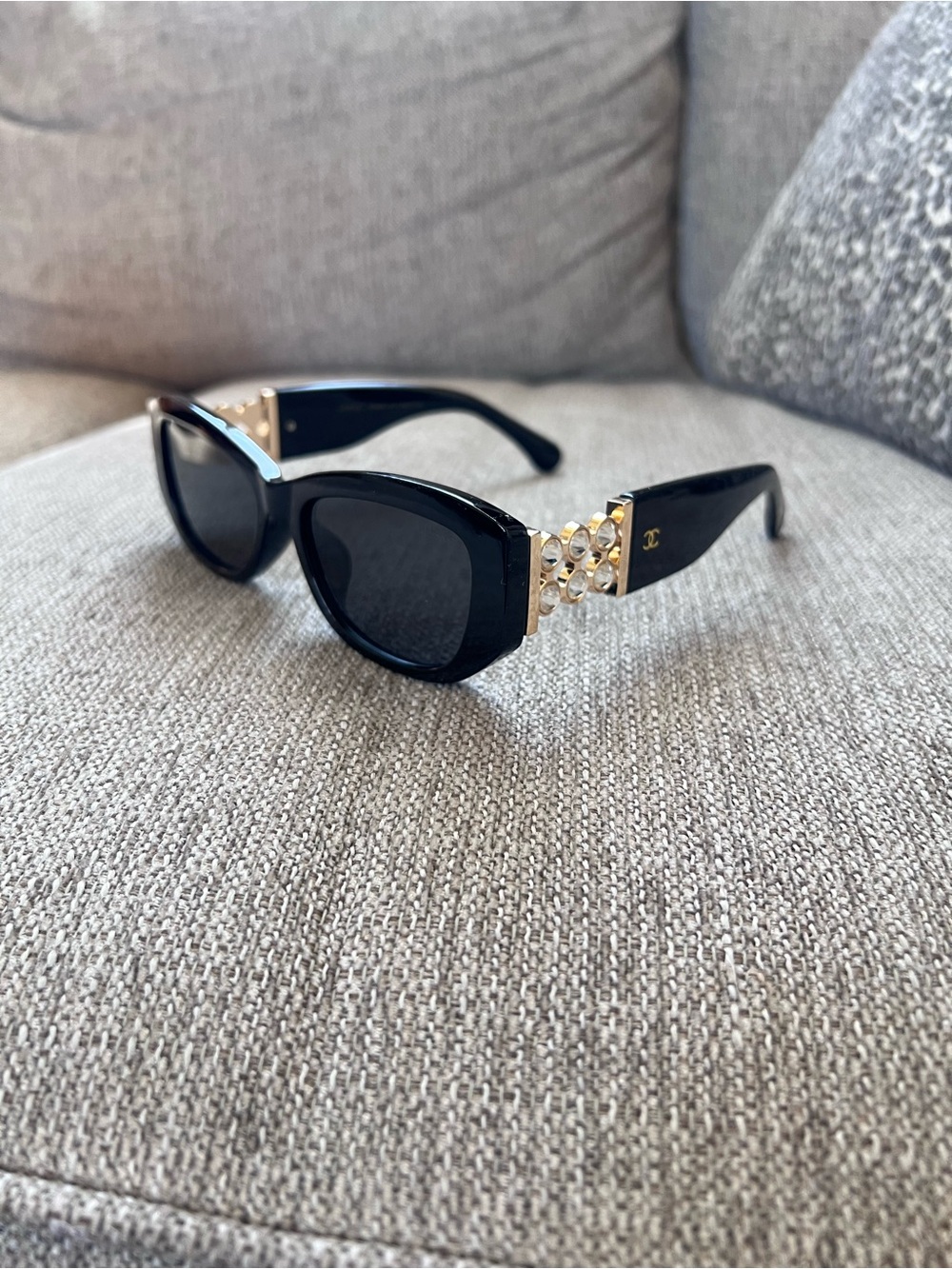 Chanel Acetate Glass Pearl Polarized Oval Sunglasses Black Sunglasses
